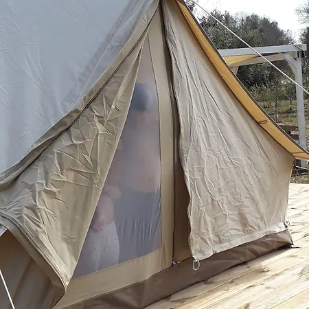 Accampamento Rurale Macaria Hotel