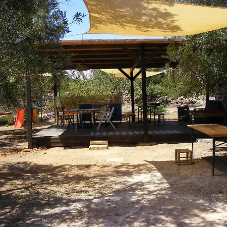 Accampamento Rurale Macaria فندق أليستي
