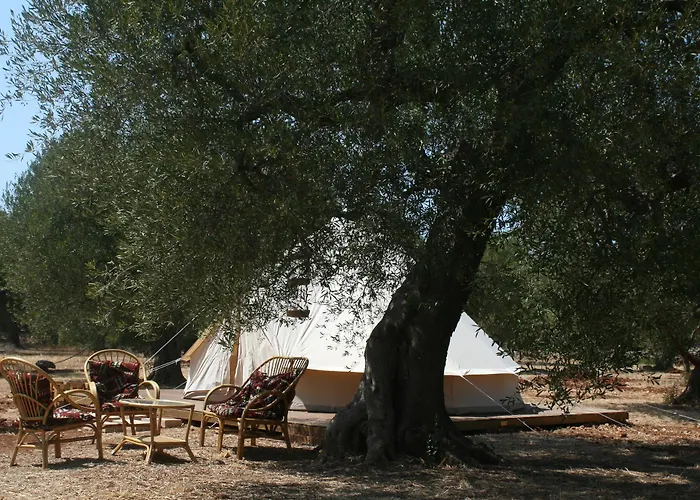 Accampamento Rurale Macaria מלון